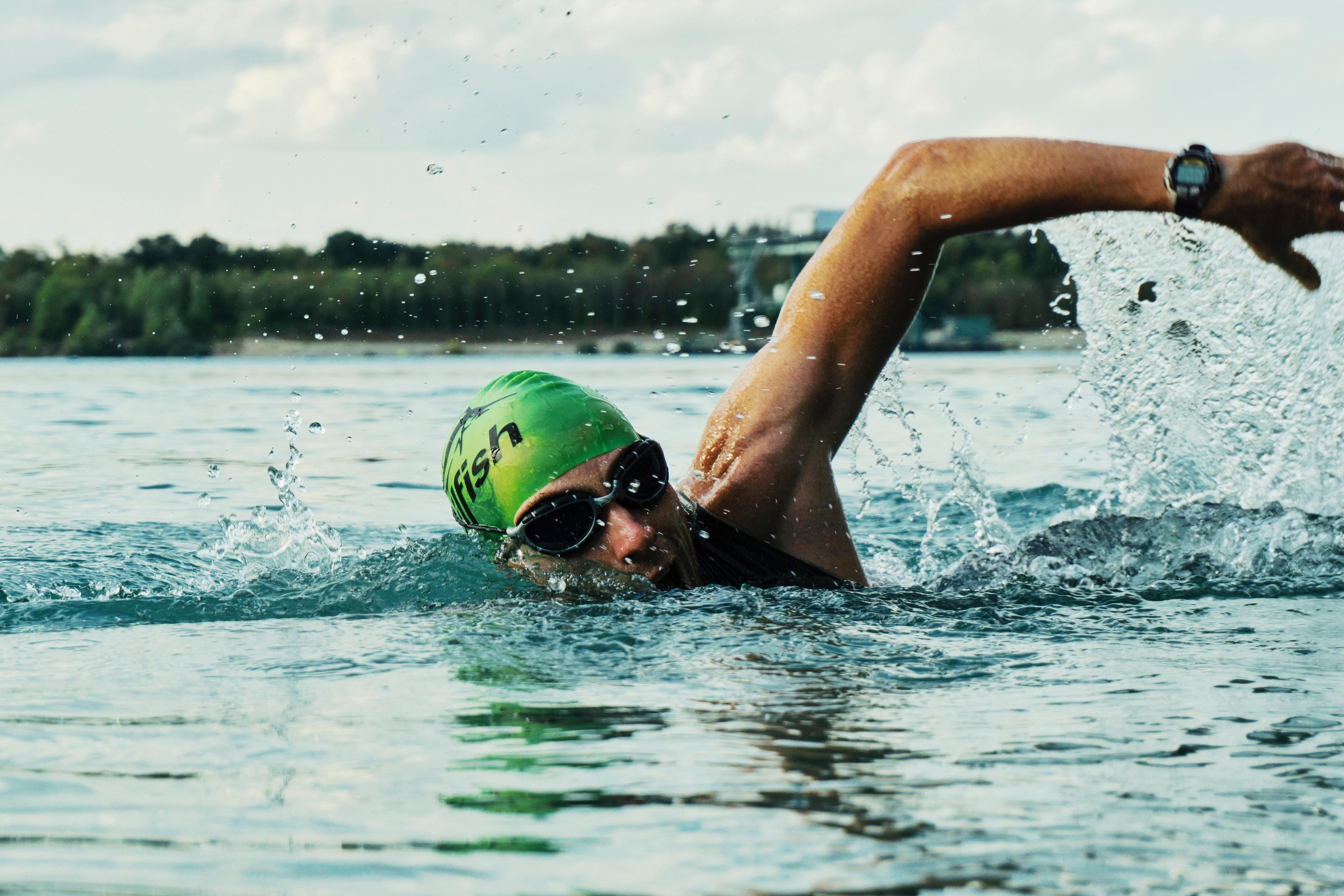 Action active athlete 1415810